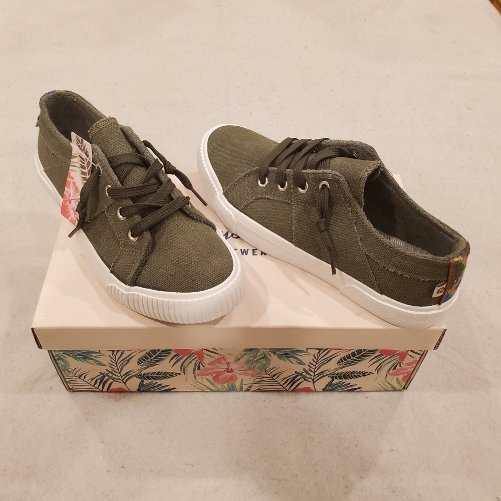 Tommy Bahama Canvas Slip-On Green Sneakers New